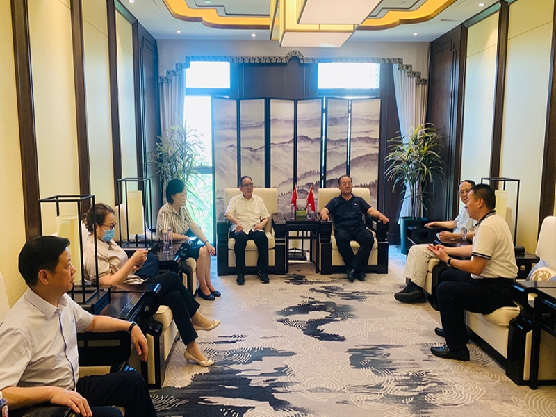 中国健康管理协会领导莅临鼎瓯集团考察调研